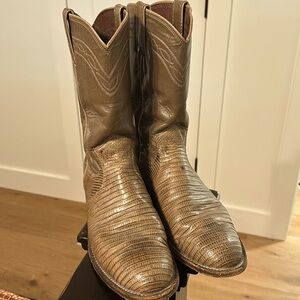 Justin Roper boots